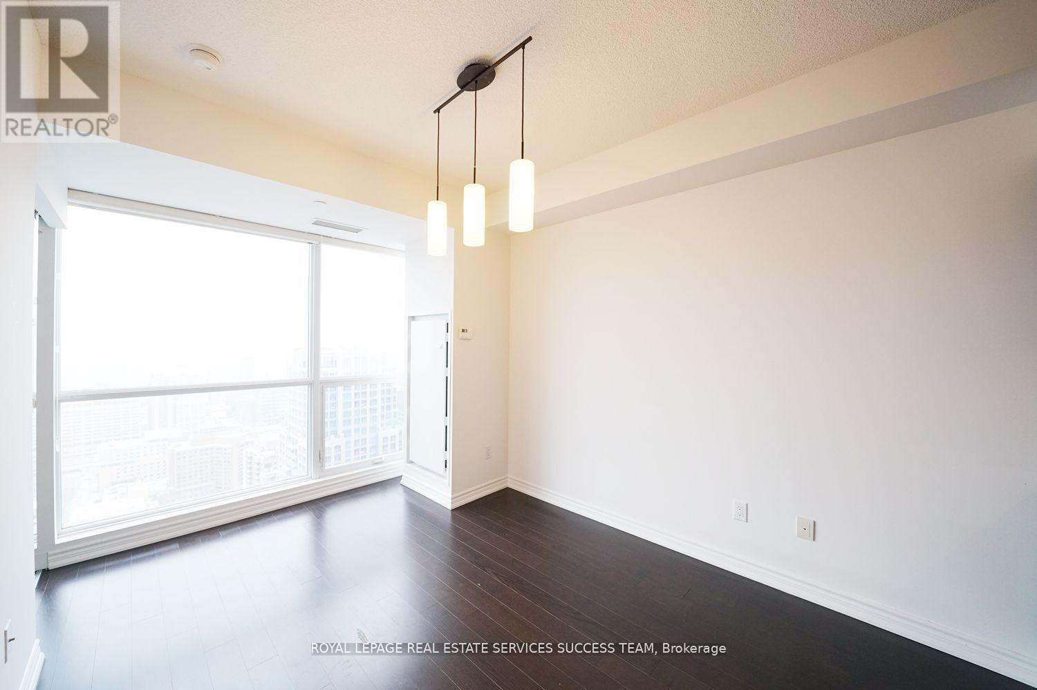 4713 - 386 Yonge Street W, Toronto, Ontario  M5B 0A5 - Photo 19 - C12452118
