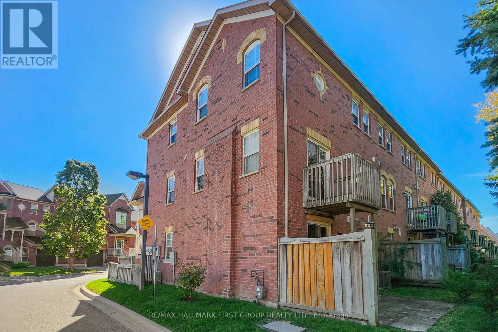 10 - 575 Steeple Hill, Pickering, Ontario  L1V 7E4 - Photo 48 - E12452094