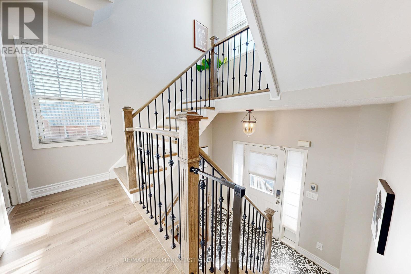 10 - 575 Steeple Hill, Pickering, Ontario  L1V 7E4 - Photo 5 - E12452094