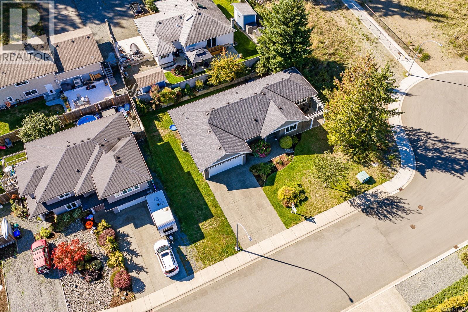 2065 Morello Pl, Courtenay, British Columbia  V9N 9C9 - Photo 2 - 1013872