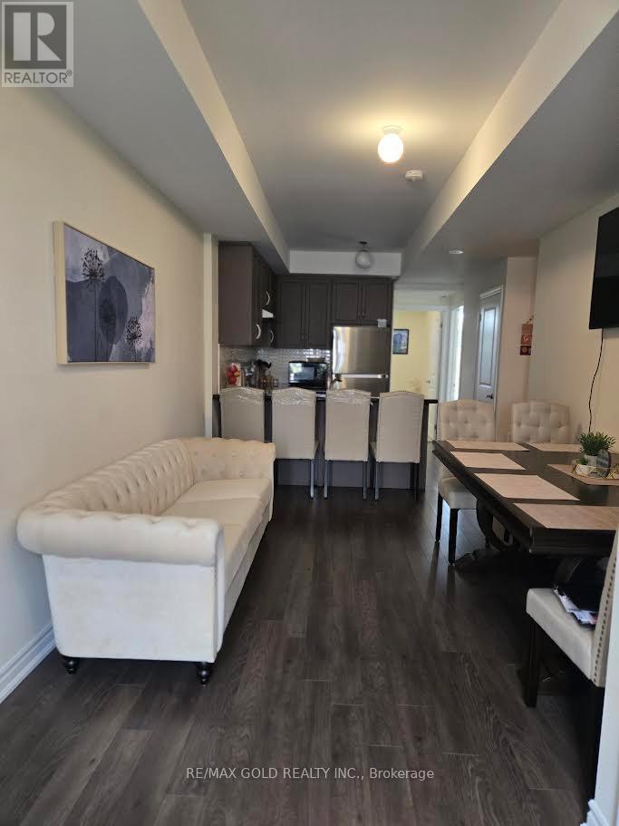 202 - 30 Halliford Place, Brampton, Ontario  L4P 4R1 - Photo 5 - W12410694