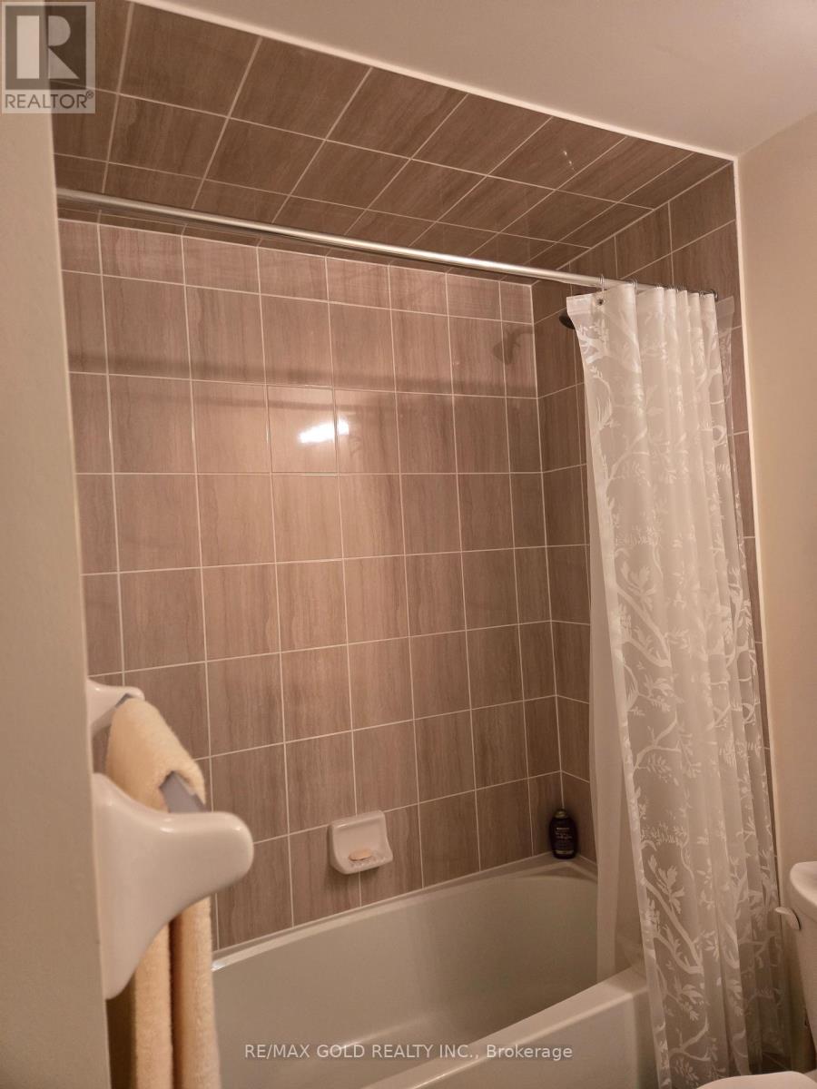 202 - 30 Halliford Place, Brampton, Ontario  L4P 4R1 - Photo 13 - W12410694