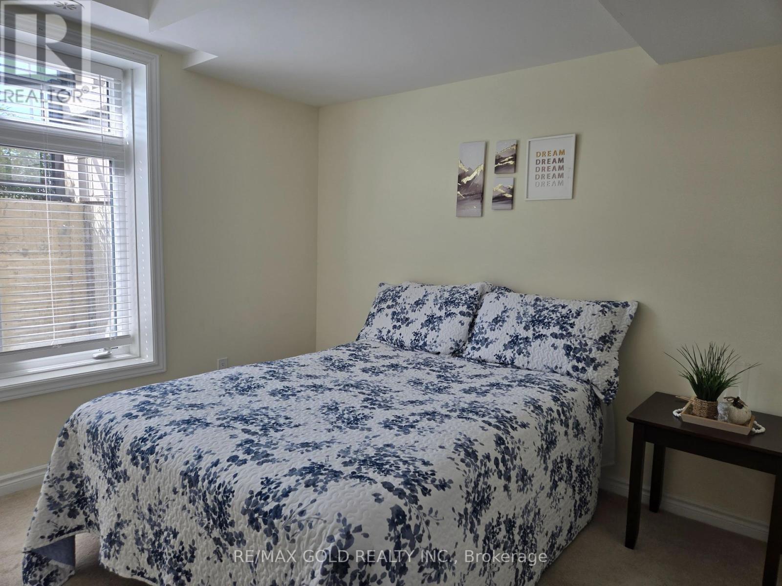 202 - 30 Halliford Place, Brampton, Ontario  L4P 4R1 - Photo 11 - W12410694