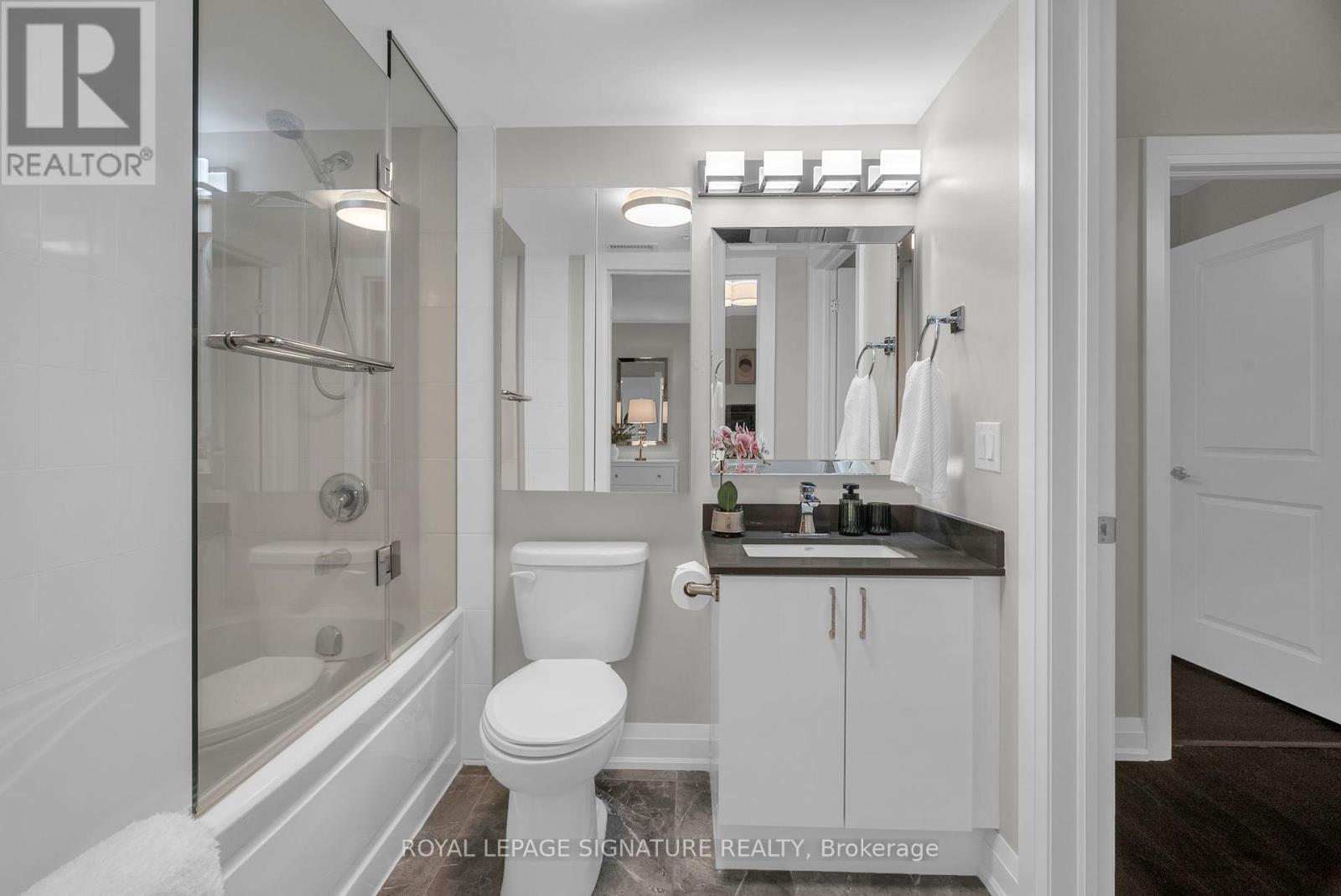 204 - 481 Rupert Avenue, Whitchurch-Stouffville, Ontario  L4A 1Y7 - Photo 18 - N12452068