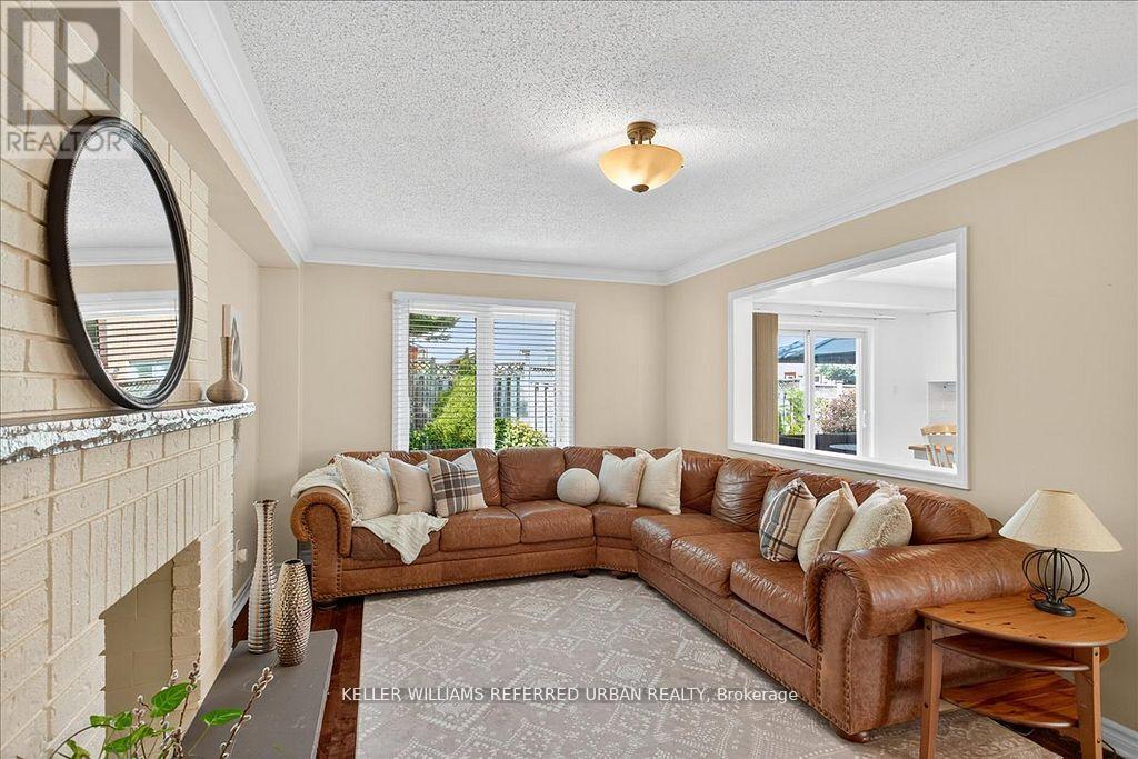 32 Nelson Circle, Newmarket, Ontario  L3X 1R1 - Photo 15 - N12452085
