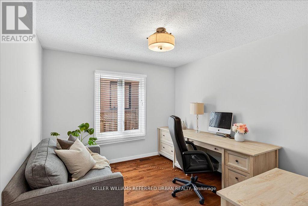 32 Nelson Circle, Newmarket, Ontario  L3X 1R1 - Photo 17 - N12452085