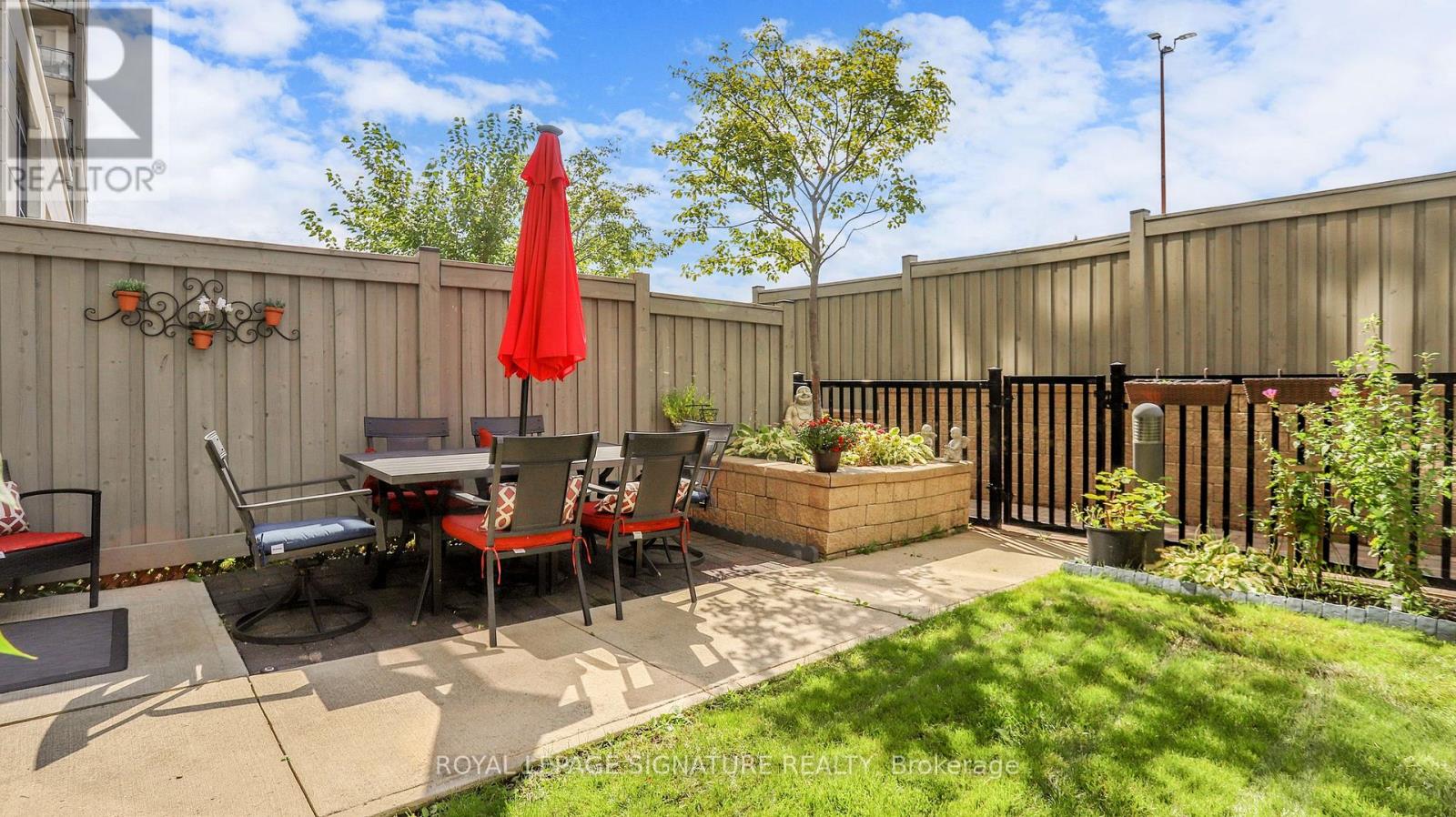 105 - 12 Woodstream Boulevard, Vaughan, Ontario  L4L 8C3 - Photo 22 - N12452090