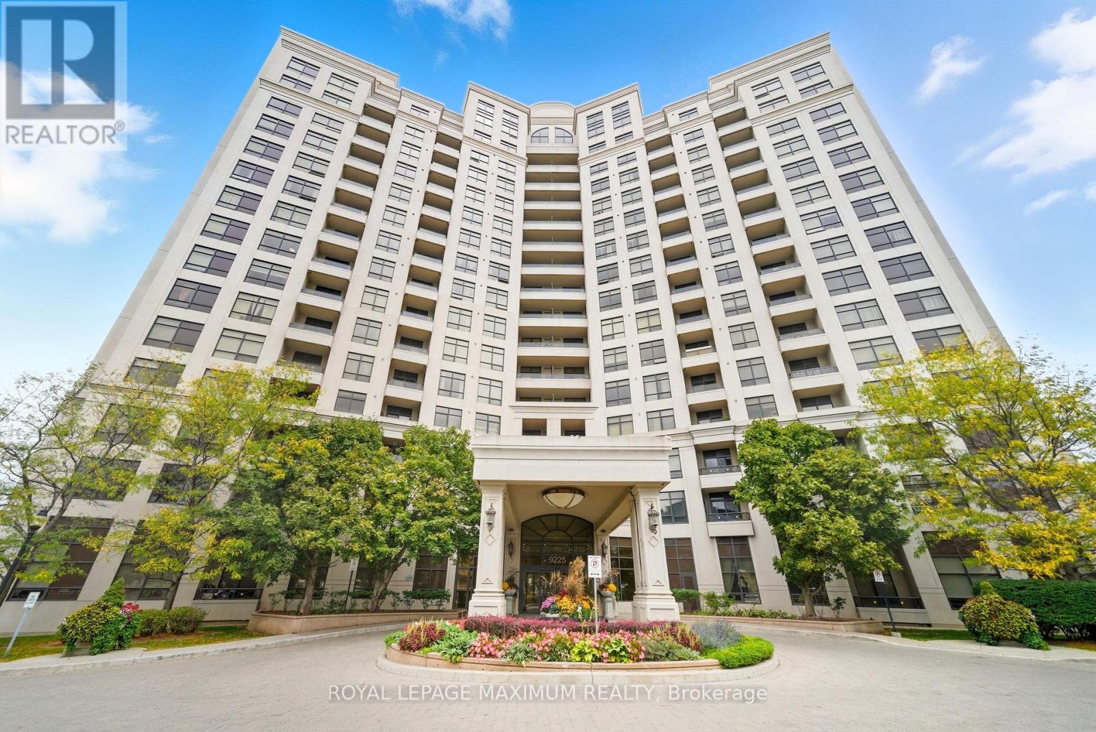 714 - 9225 Jane Street, Vaughan, Ontario  L6A 0J7 - Photo 2 - N12452095