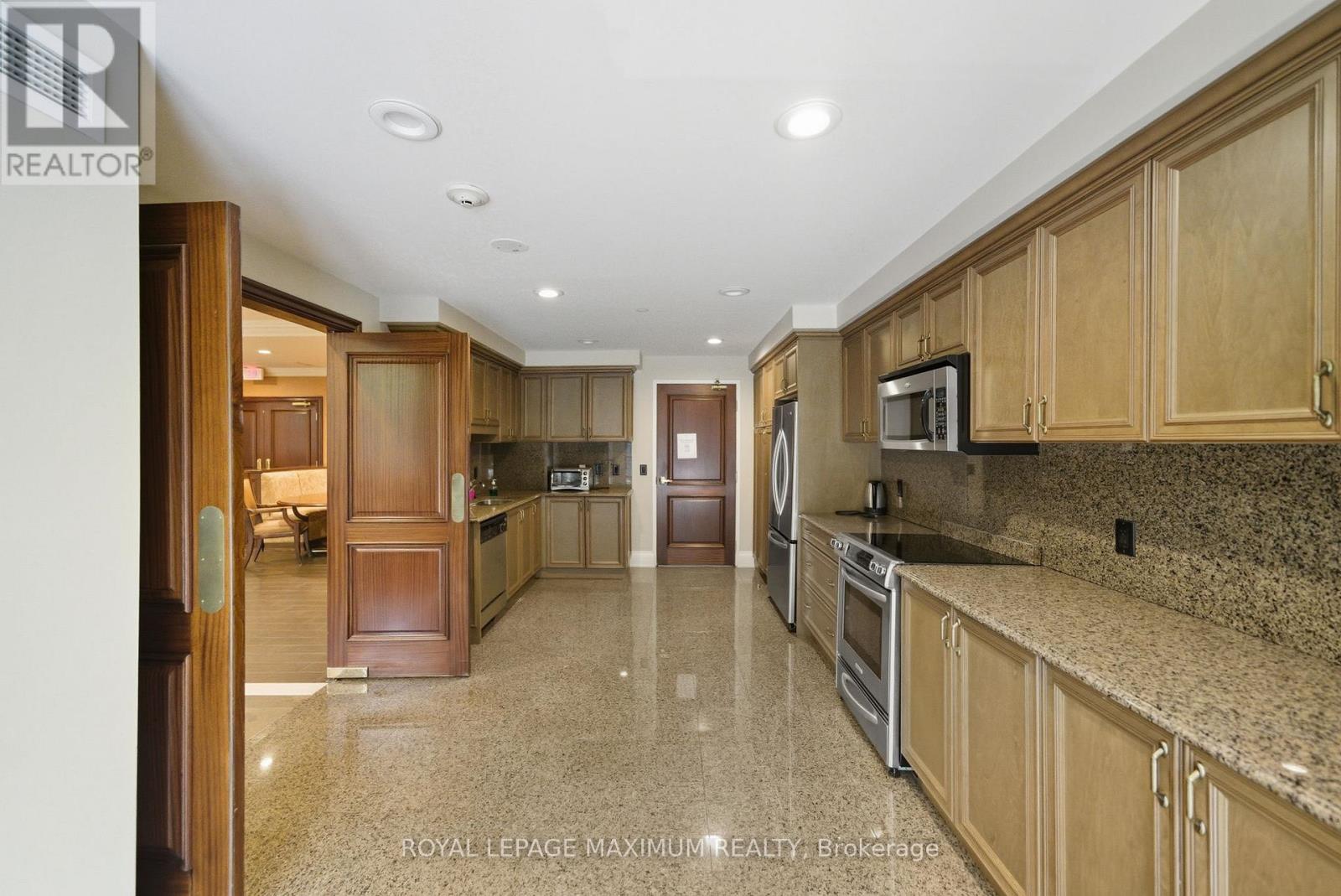 714 - 9225 Jane Street, Vaughan, Ontario  L6A 0J7 - Photo 30 - N12452095