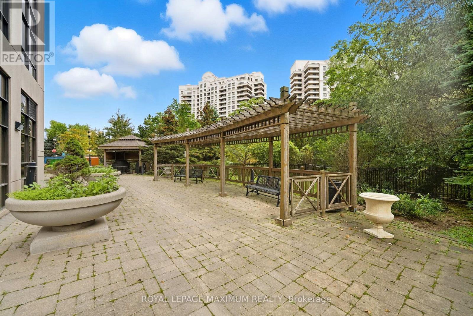 714 - 9225 Jane Street, Vaughan, Ontario  L6A 0J7 - Photo 33 - N12452095