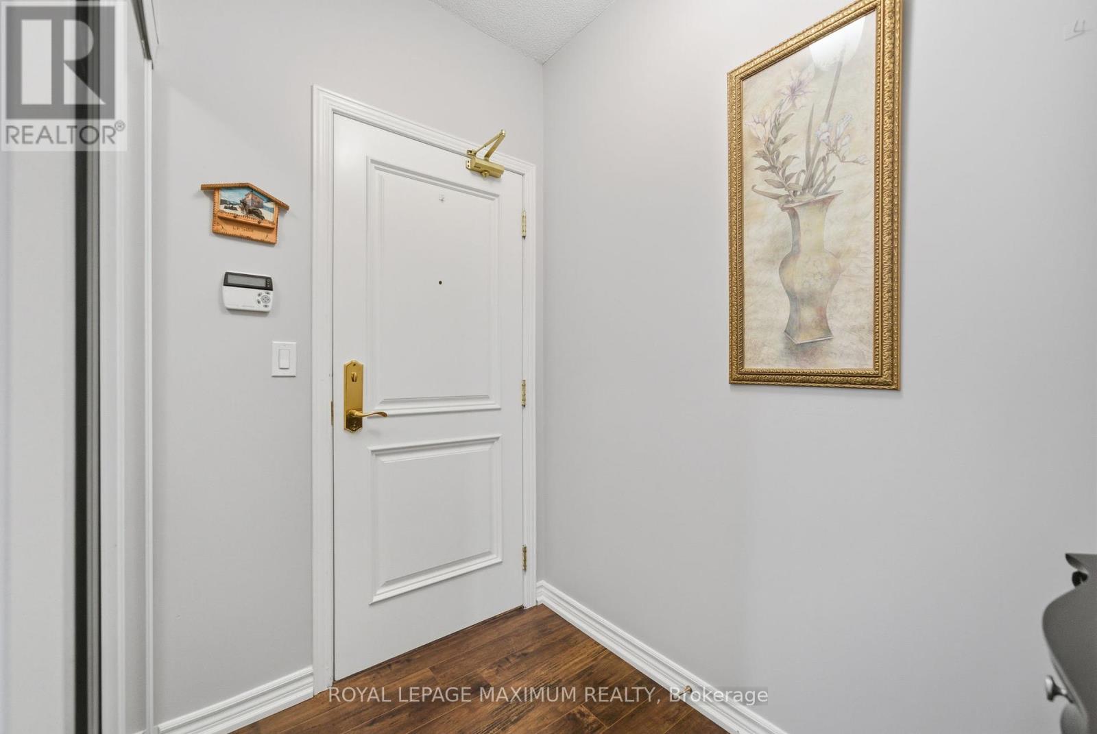 714 - 9225 Jane Street, Vaughan, Ontario  L6A 0J7 - Photo 6 - N12452095
