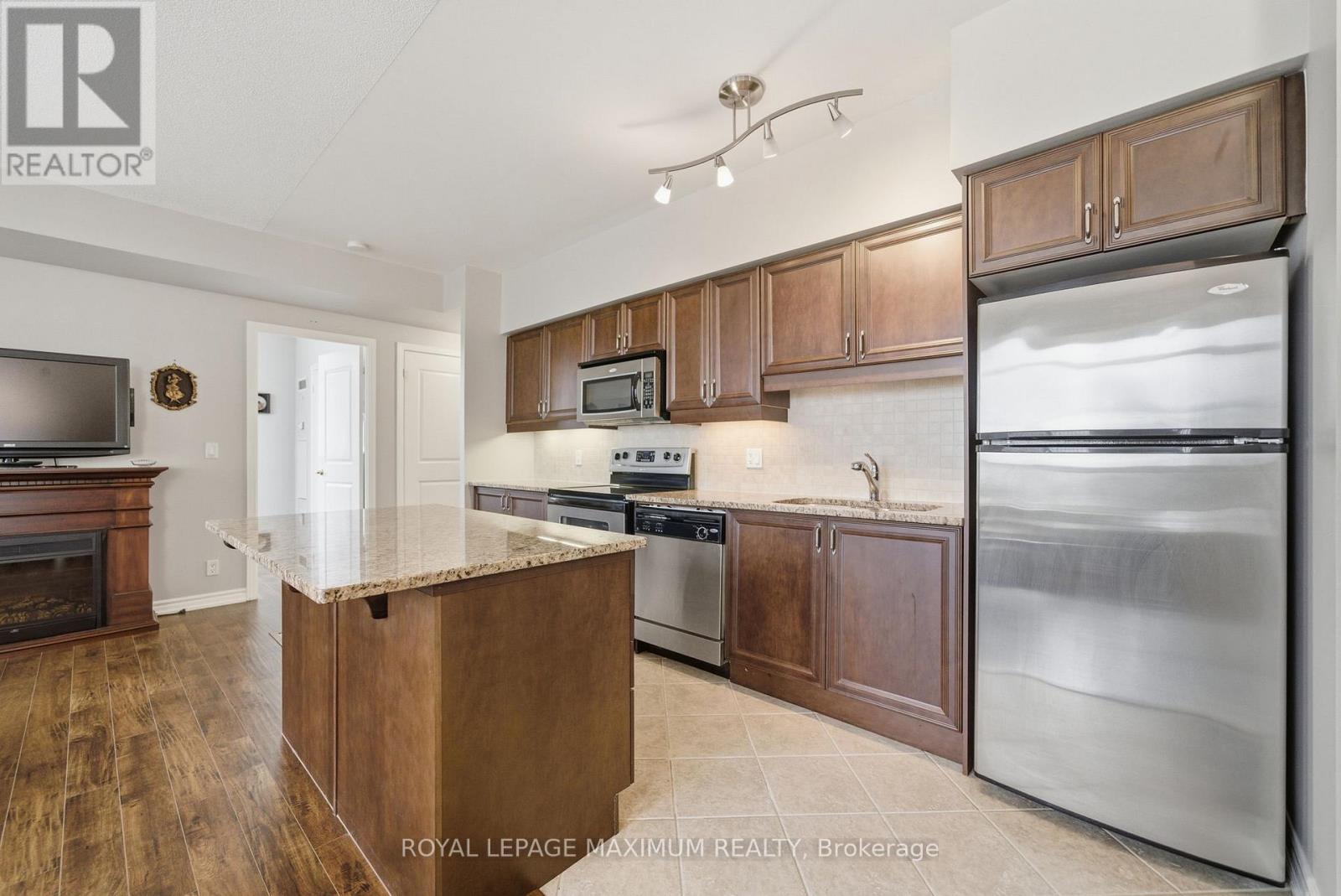 714 - 9225 Jane Street, Vaughan, Ontario  L6A 0J7 - Photo 8 - N12452095