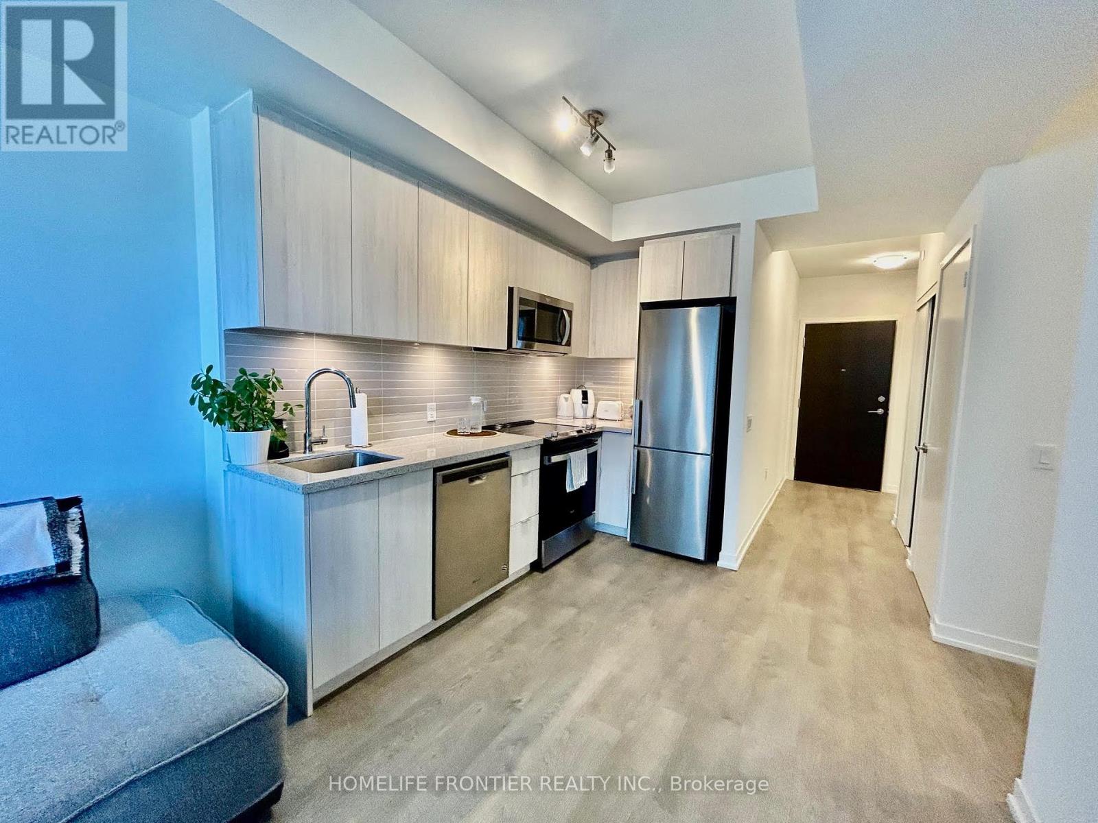 623e - 8868 Yonge Street, Richmond Hill, Ontario  L4C 1Z8 - Photo 3 - N12452154