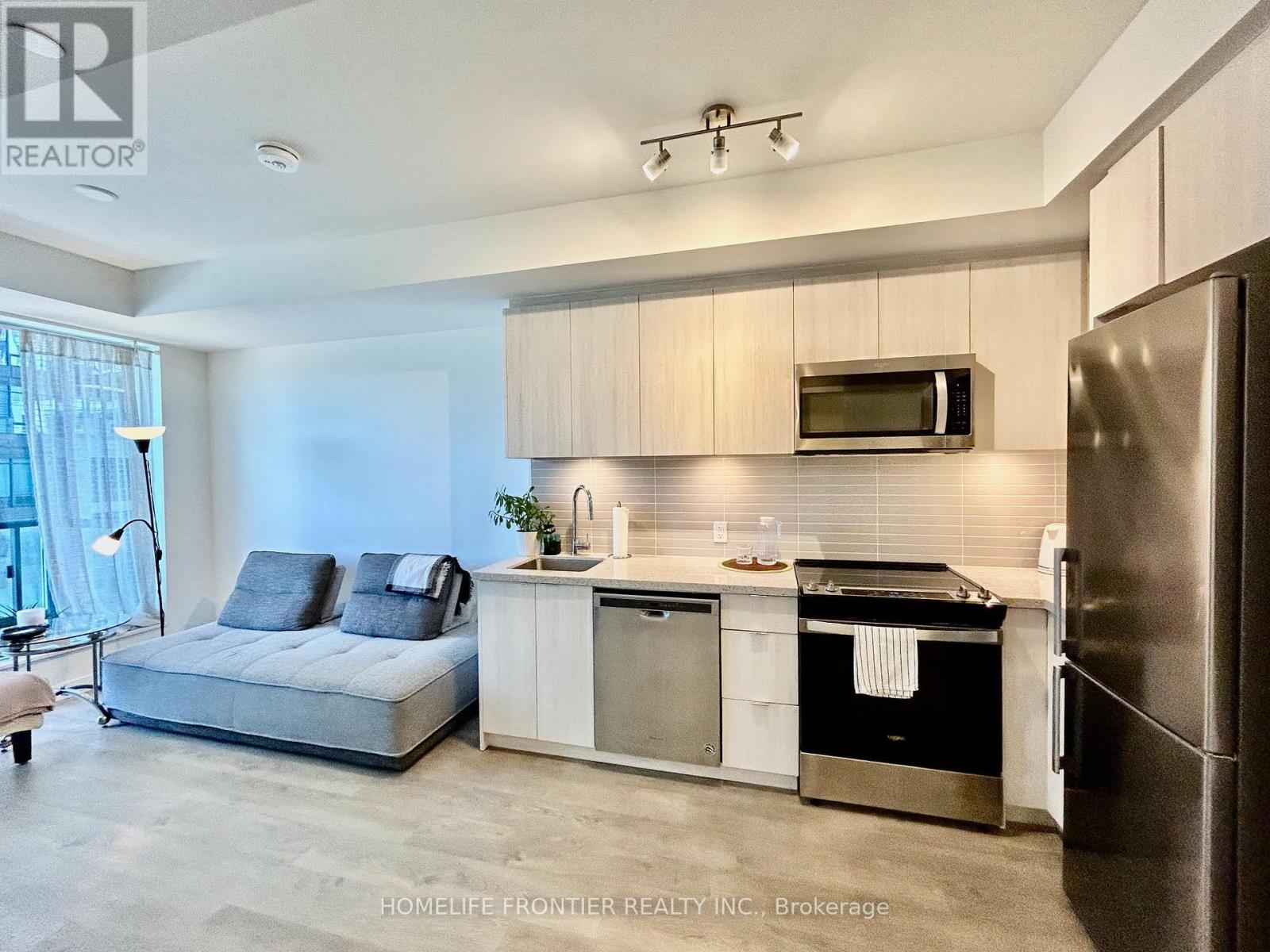 623e - 8868 Yonge Street, Richmond Hill, Ontario  L4C 1Z8 - Photo 4 - N12452154