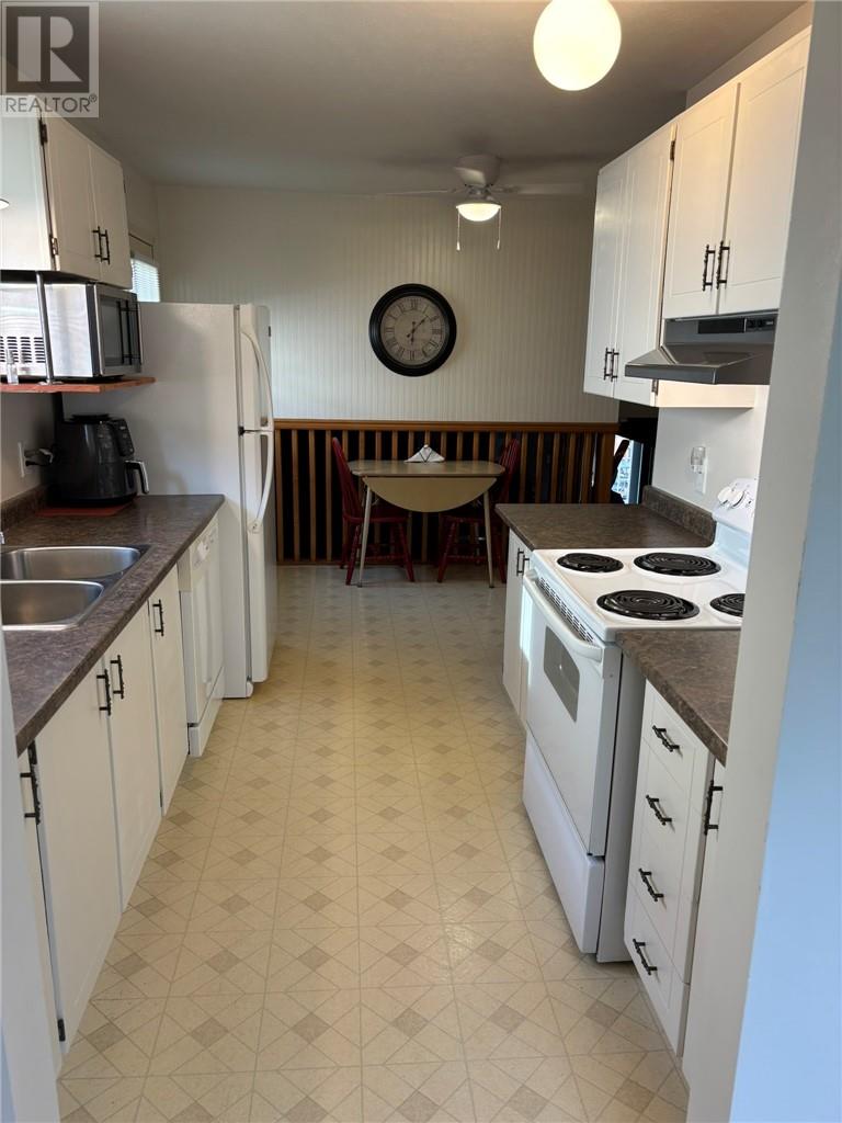 2509 Dorsett Drive, Sudbury, Ontario  P3B 4A3 - Photo 4 - 2125140