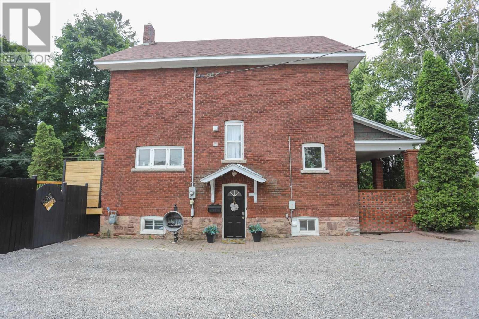 192 Simpson St, Sault Ste. Marie, Ontario  P6A 3V6 - Photo 32 - SM252906
