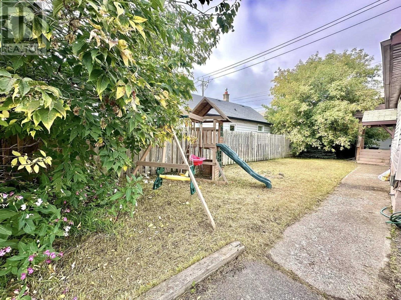 326 Pacific Ave, Thunder Bay, Ontario  P7C 2S1 - Photo 27 - TB253025