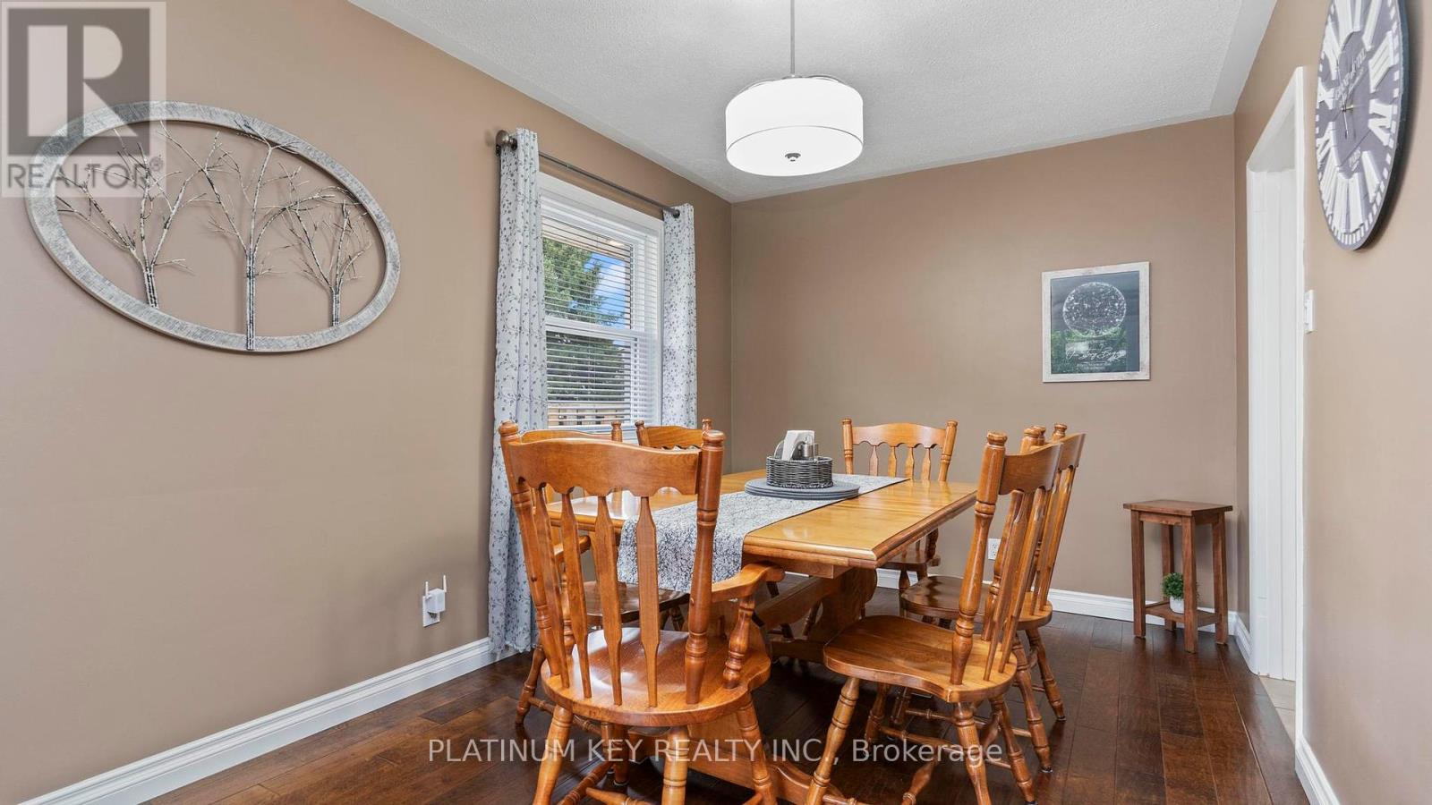1935 Royal Crescent, London East, Ontario  N5V 1N6 - Photo 11 - X12452199