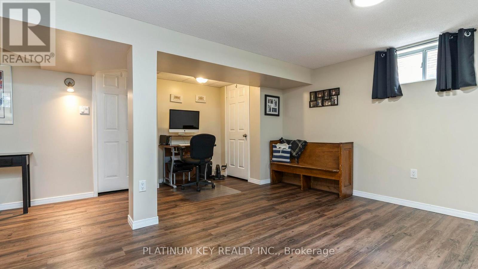 1935 Royal Crescent, London East, Ontario  N5V 1N6 - Photo 27 - X12452199
