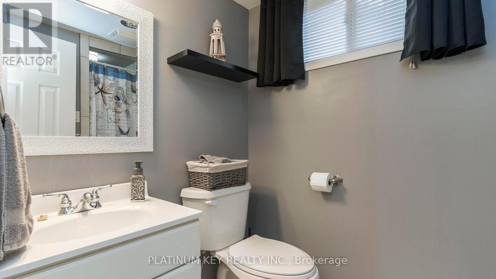 1935 Royal Crescent, London East, Ontario  N5V 1N6 - Photo 29 - X12452199