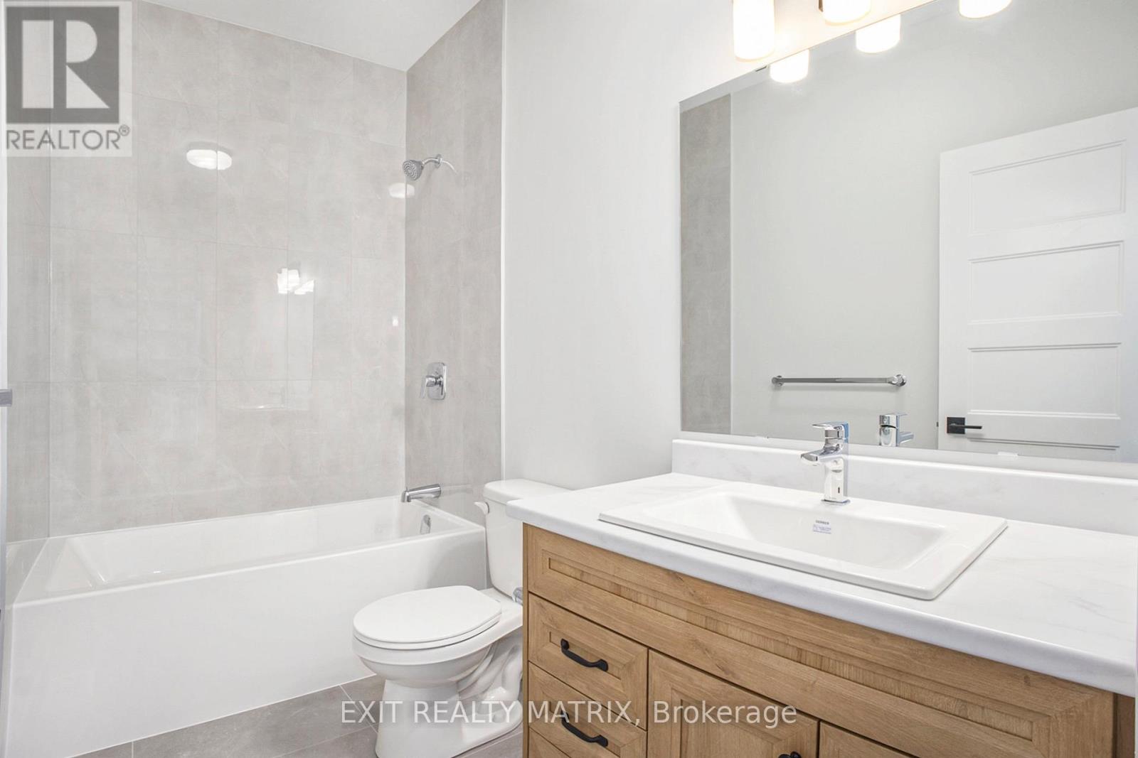 A - 560 Regina Street, Russell, Ontario  K0A 1W0 - Photo 13 - X12452169