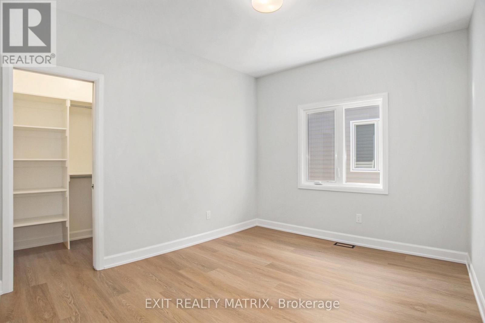 A - 560 Regina Street, Russell, Ontario  K0A 1W0 - Photo 14 - X12452169