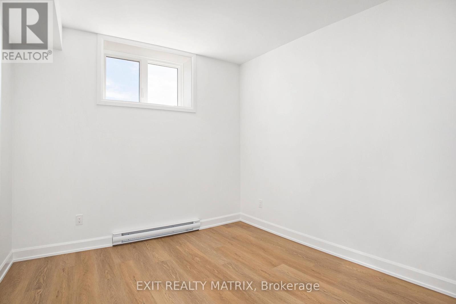 B - 560 Regina Street, Russell, Ontario  K0A 1W0 - Photo 12 - X12452177