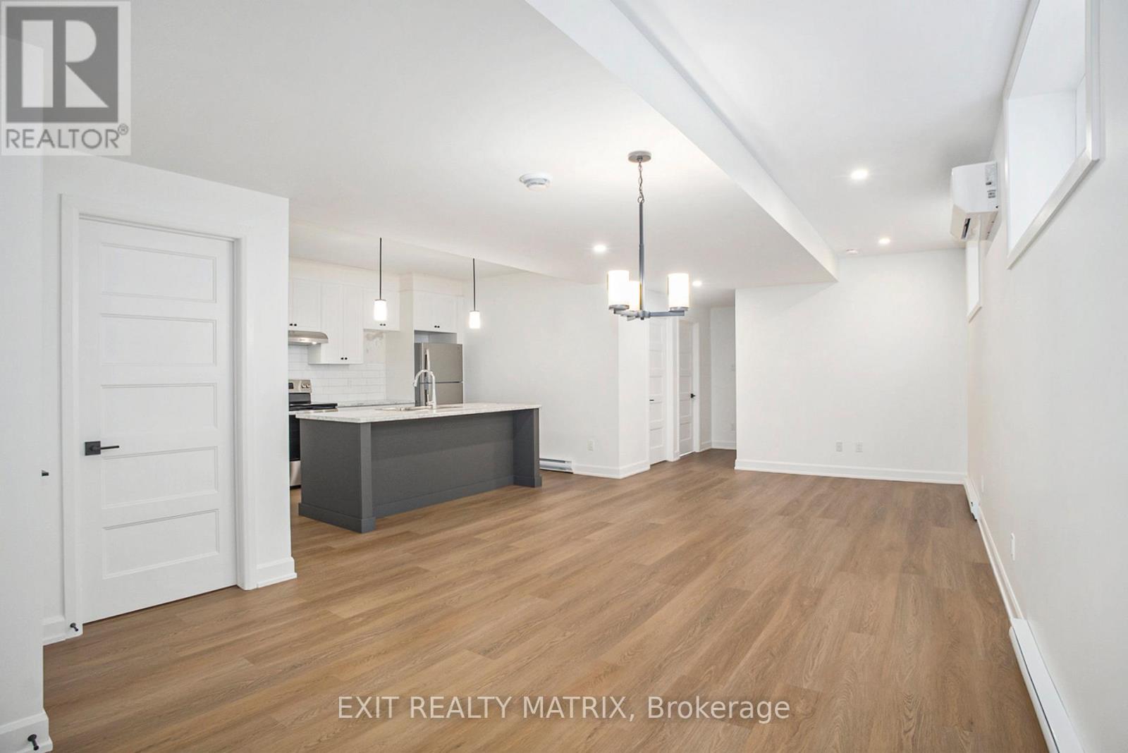 B - 560 Regina Street, Russell, Ontario  K0A 1W0 - Photo 4 - X12452177