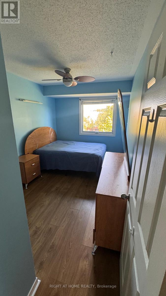 640 Brome Crescent, Ottawa, Ontario  K4A 1T9 - Photo 20 - X12452213