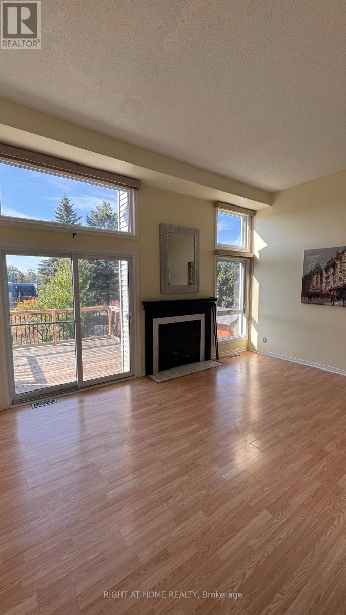 640 Brome Crescent, Ottawa, Ontario  K4A 1T9 - Photo 9 - X12452213