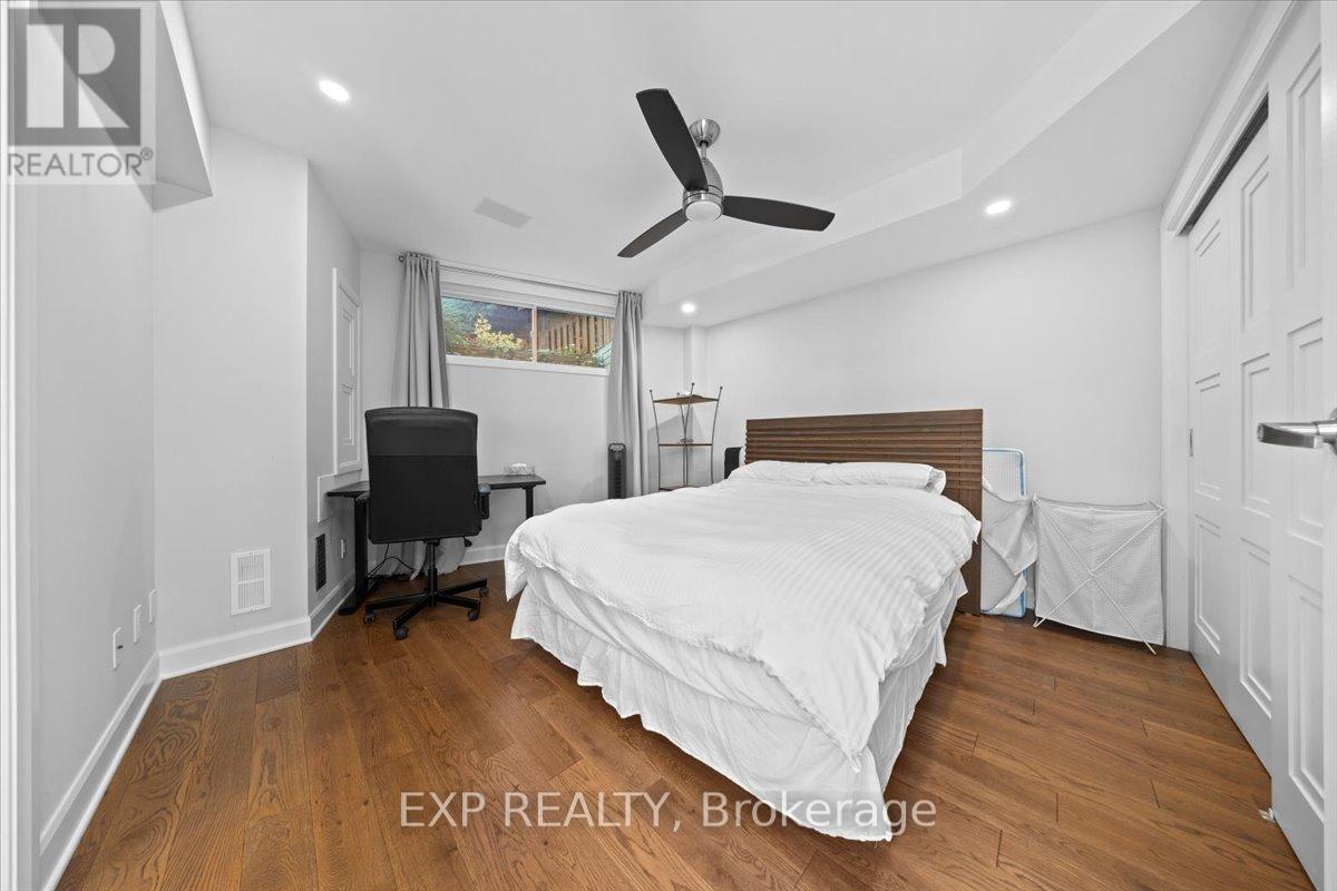18 Ivylea Street, Ottawa, Ontario  K2G 4X5 - Photo 39 - X12443374