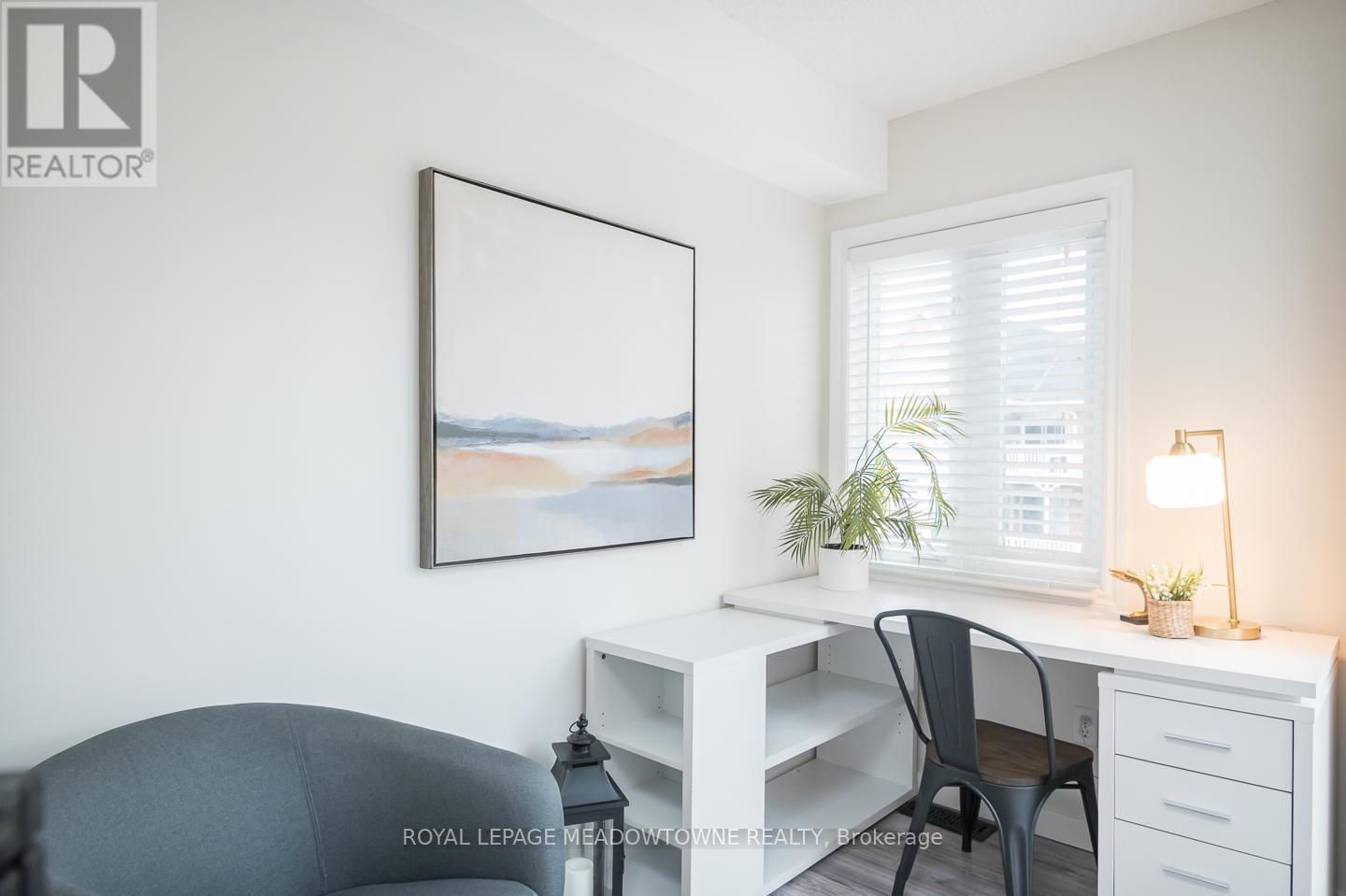302 - 1701 Lampman Avenue, Burlington, Ontario  L7L 6R7 - Photo 19 - W12452036