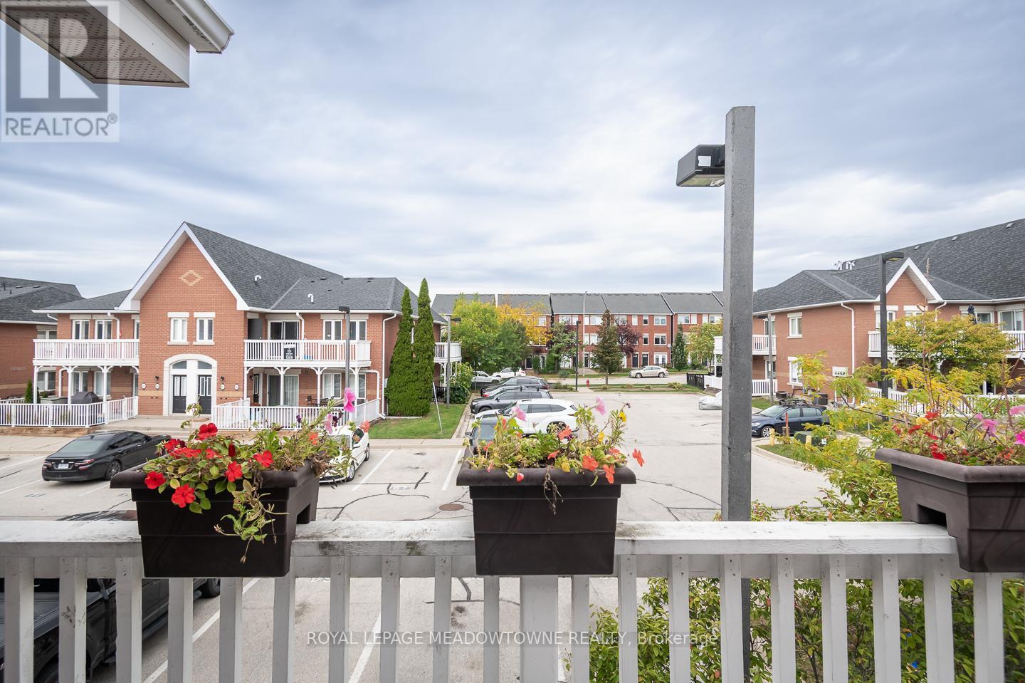 302 - 1701 Lampman Avenue, Burlington, Ontario  L7L 6R7 - Photo 23 - W12452036