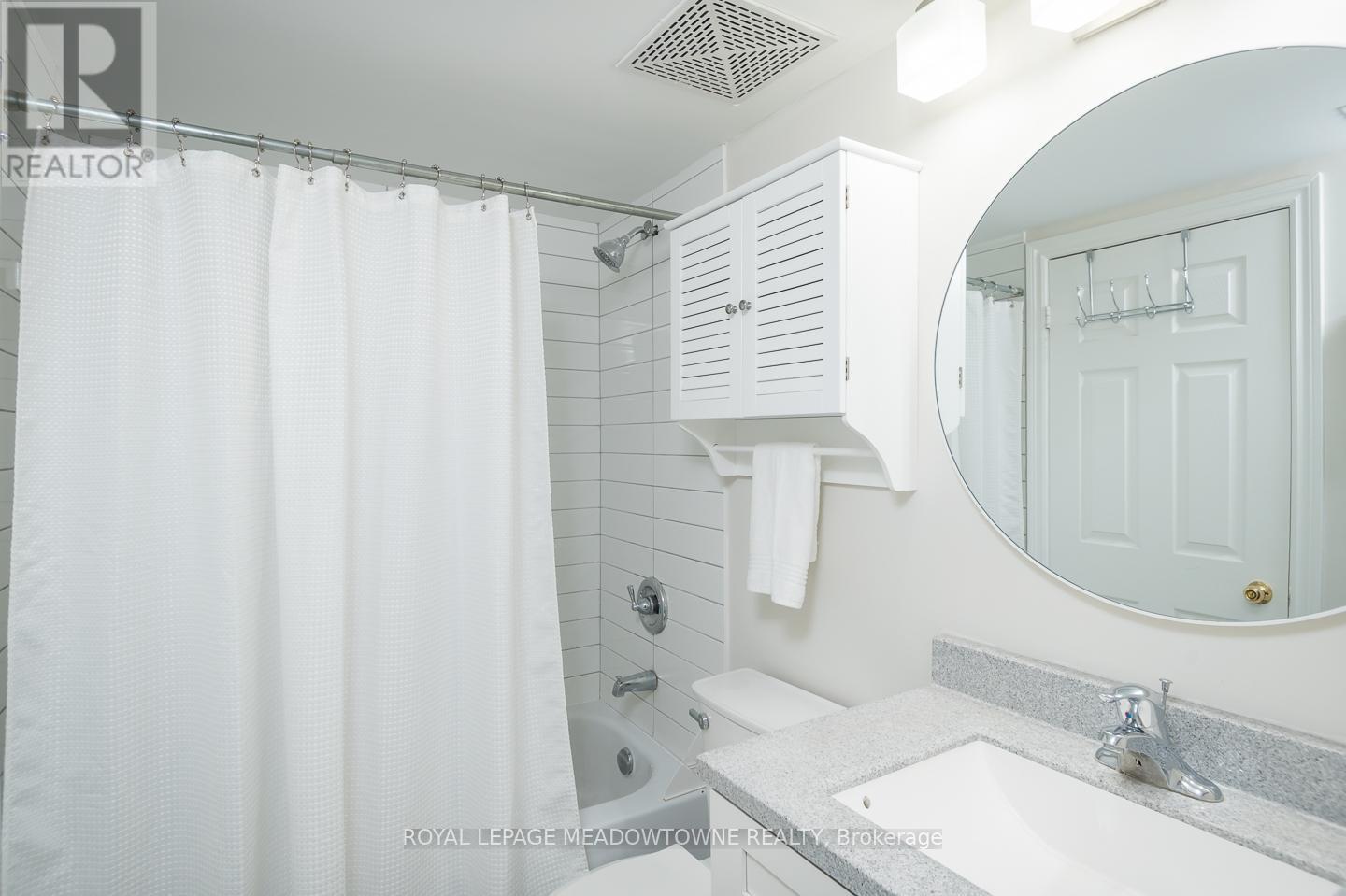 302 - 1701 Lampman Avenue, Burlington, Ontario  L7L 6R7 - Photo 25 - W12452036