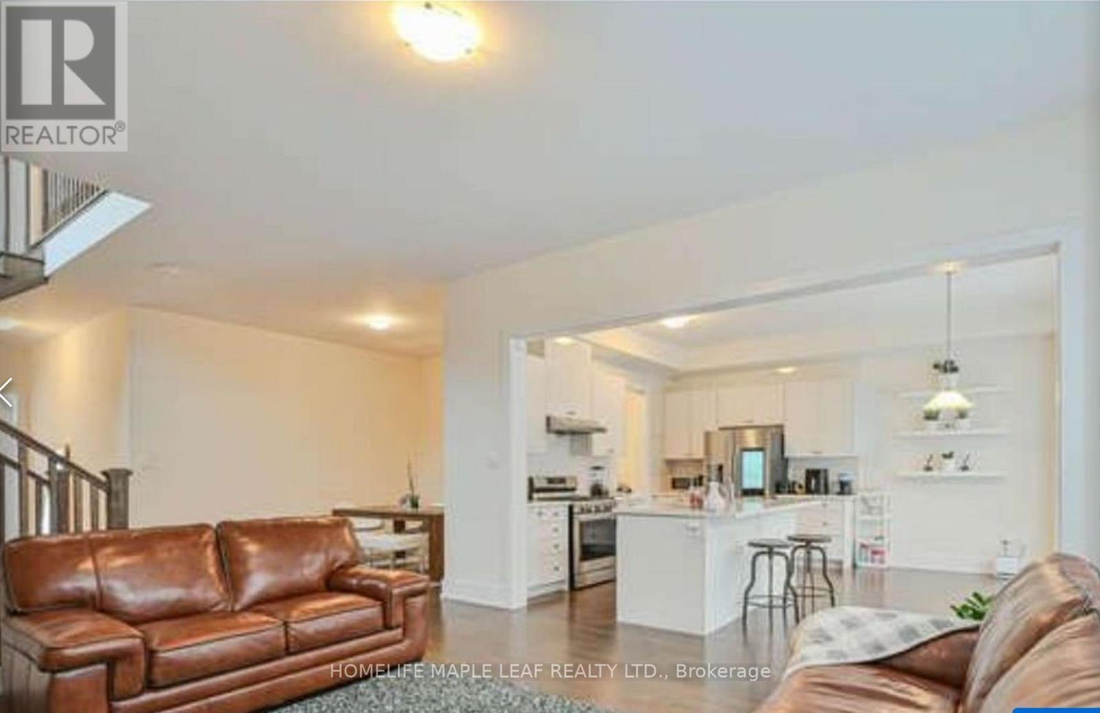 20 Spinland Street, Caledon, Ontario  L2C 4K4 - Photo 3 - W12452056