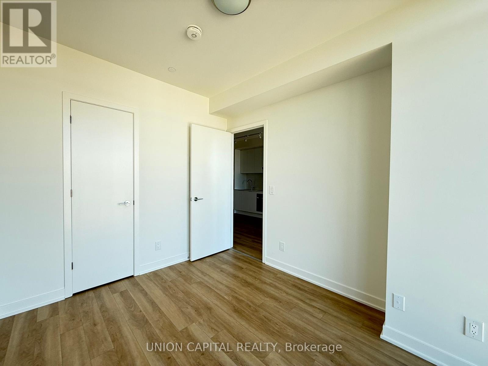 2006 - 3079 Trafalgar Road, Oakville, Ontario  L6H 8C5 - Photo 17 - W12452062