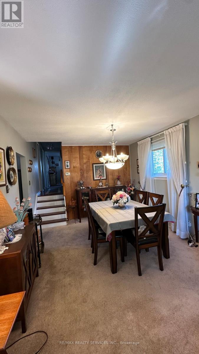 59 Belmont Drive E, Brampton, Ontario  L6T 2K5 - Photo 11 - W12452091