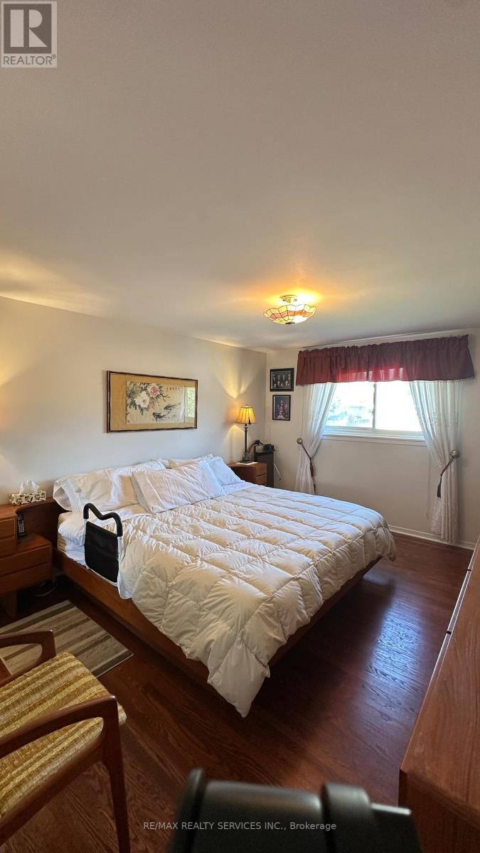 59 Belmont Drive E, Brampton, Ontario  L6T 2K5 - Photo 22 - W12452091
