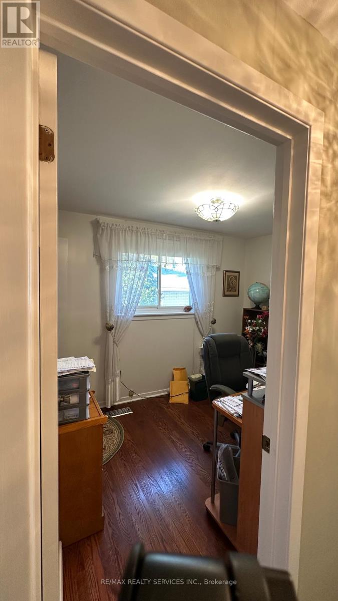 59 Belmont Drive E, Brampton, Ontario  L6T 2K5 - Photo 29 - W12452091
