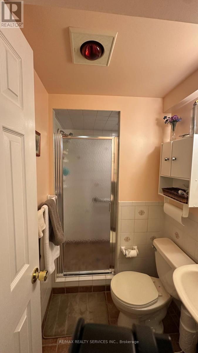 59 Belmont Drive E, Brampton, Ontario  L6T 2K5 - Photo 35 - W12452091