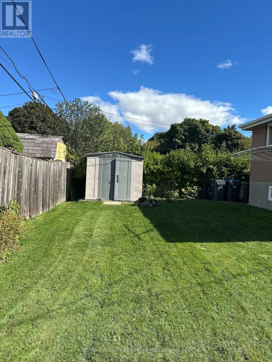 59 Belmont Drive E, Brampton, Ontario  L6T 2K5 - Photo 38 - W12452091