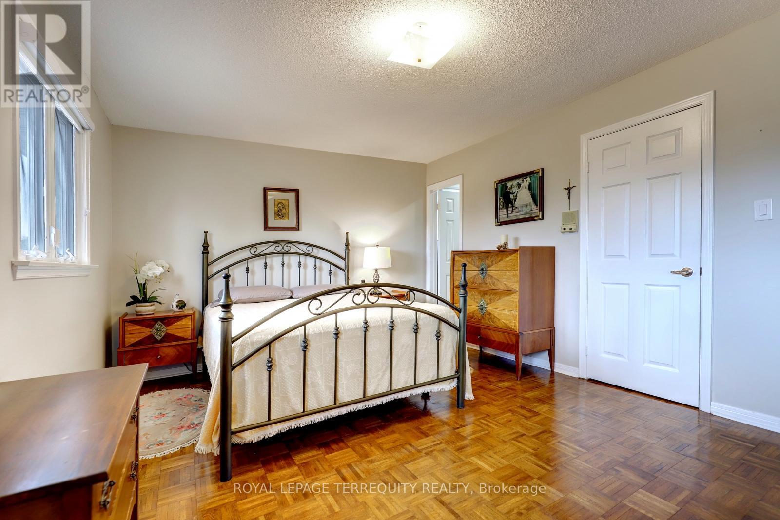 45 Princeton Terrace, Brampton, Ontario  L6S 3S4 - Photo 19 - W12452105