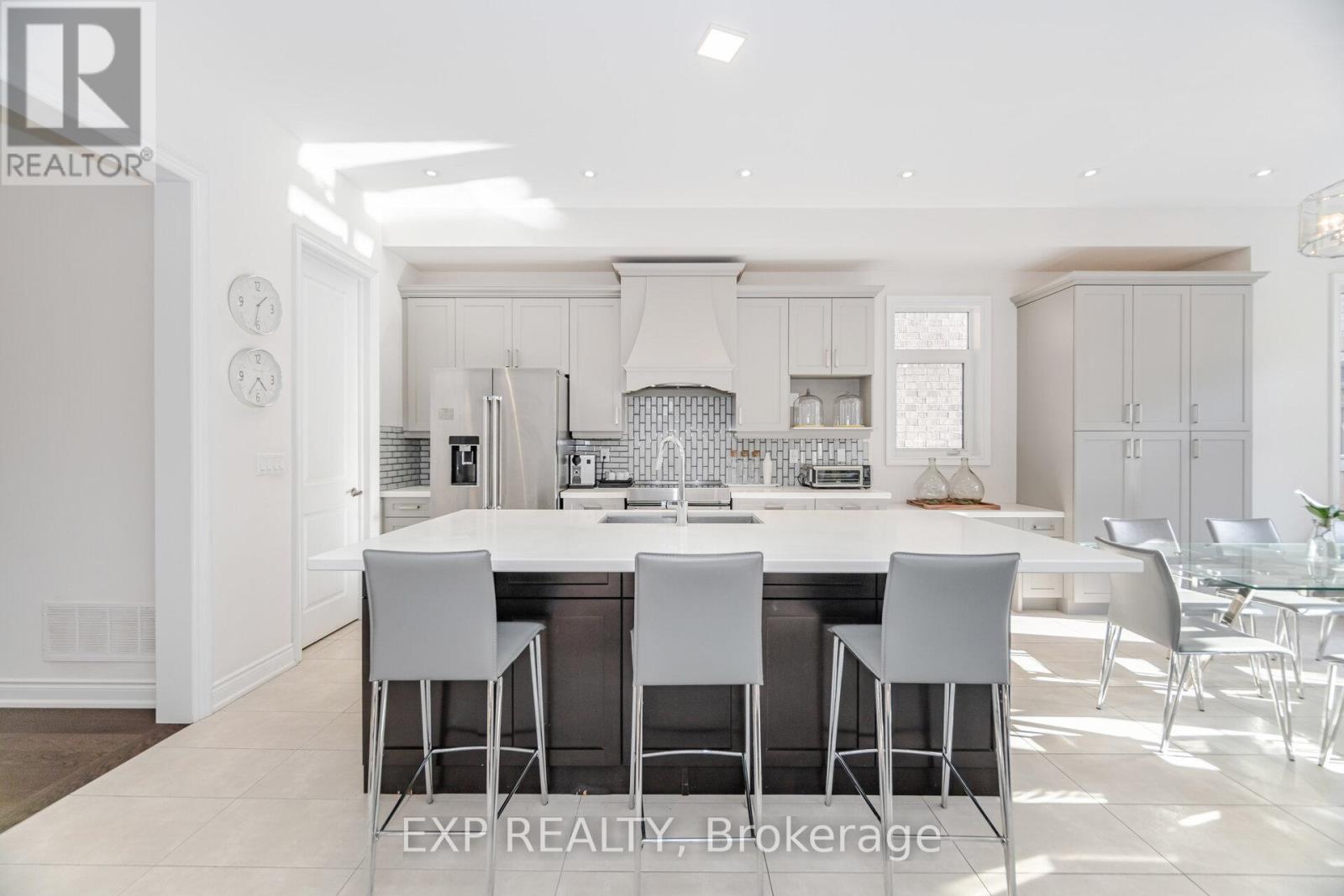 3102 Millicent Avenue, Oakville, Ontario  L6H 0V2 - Photo 16 - W12452109