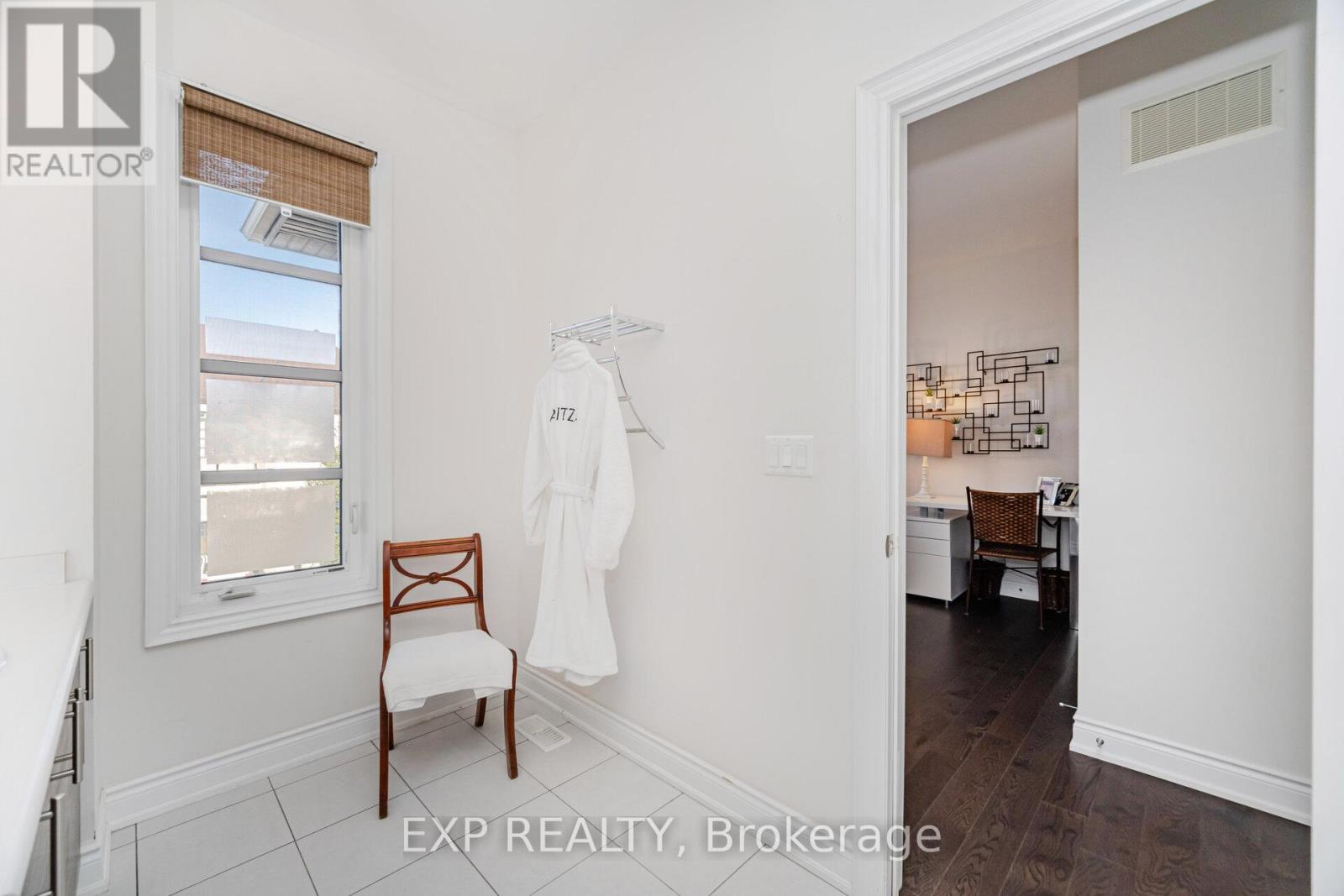 3102 Millicent Avenue, Oakville, Ontario  L6H 0V2 - Photo 38 - W12452109