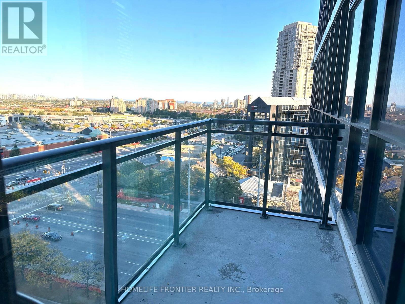 1106 - 55 Eglinton Avenue W, Mississauga, Ontario  L5R 0E4 - Photo 10 - W12452110