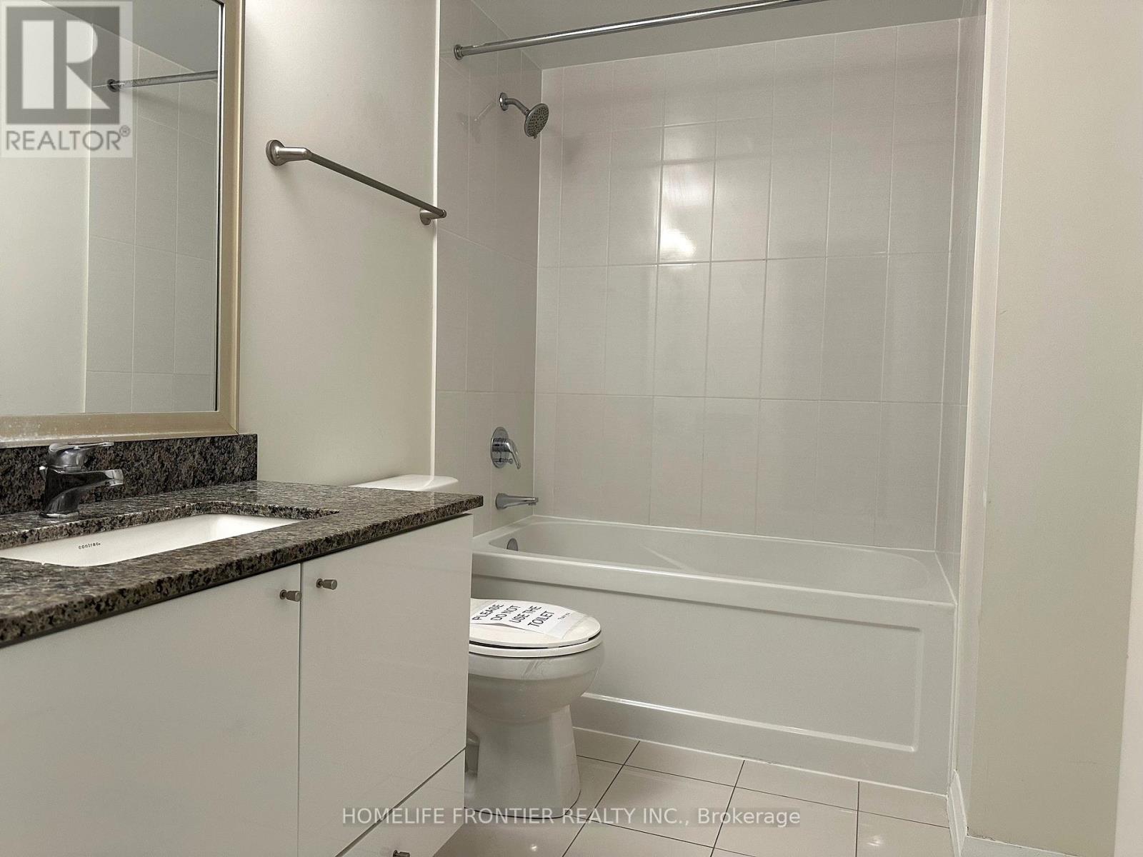 1106 - 55 Eglinton Avenue W, Mississauga, Ontario  L5R 0E4 - Photo 14 - W12452110