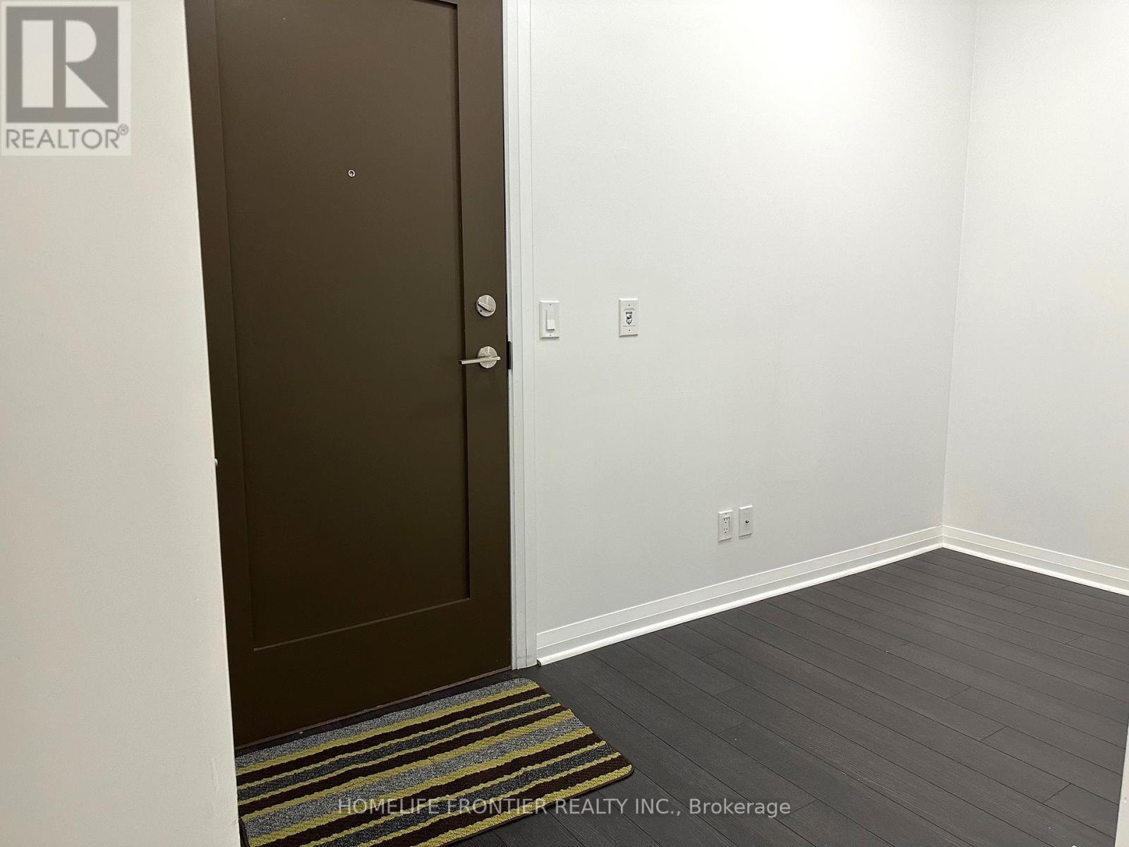 1106 - 55 Eglinton Avenue W, Mississauga, Ontario  L5R 0E4 - Photo 7 - W12452110