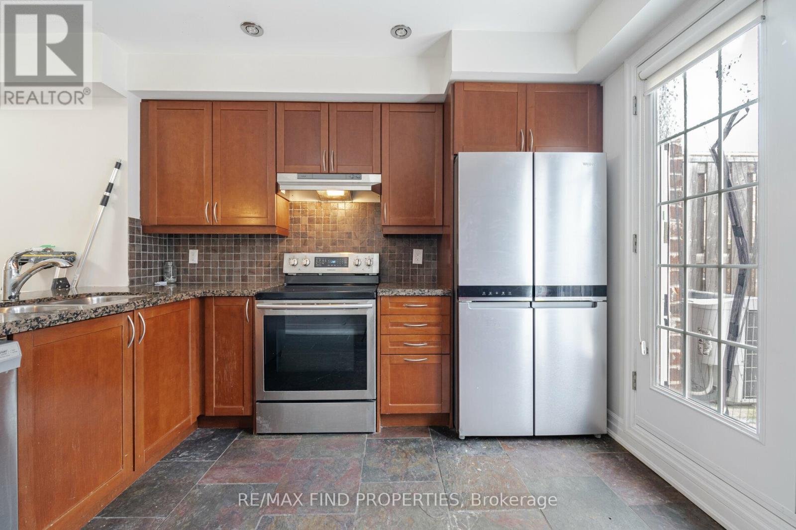 63 Newcastle Street, Toronto, Ontario  M8Y 0A5 - Photo 13 - W12452122