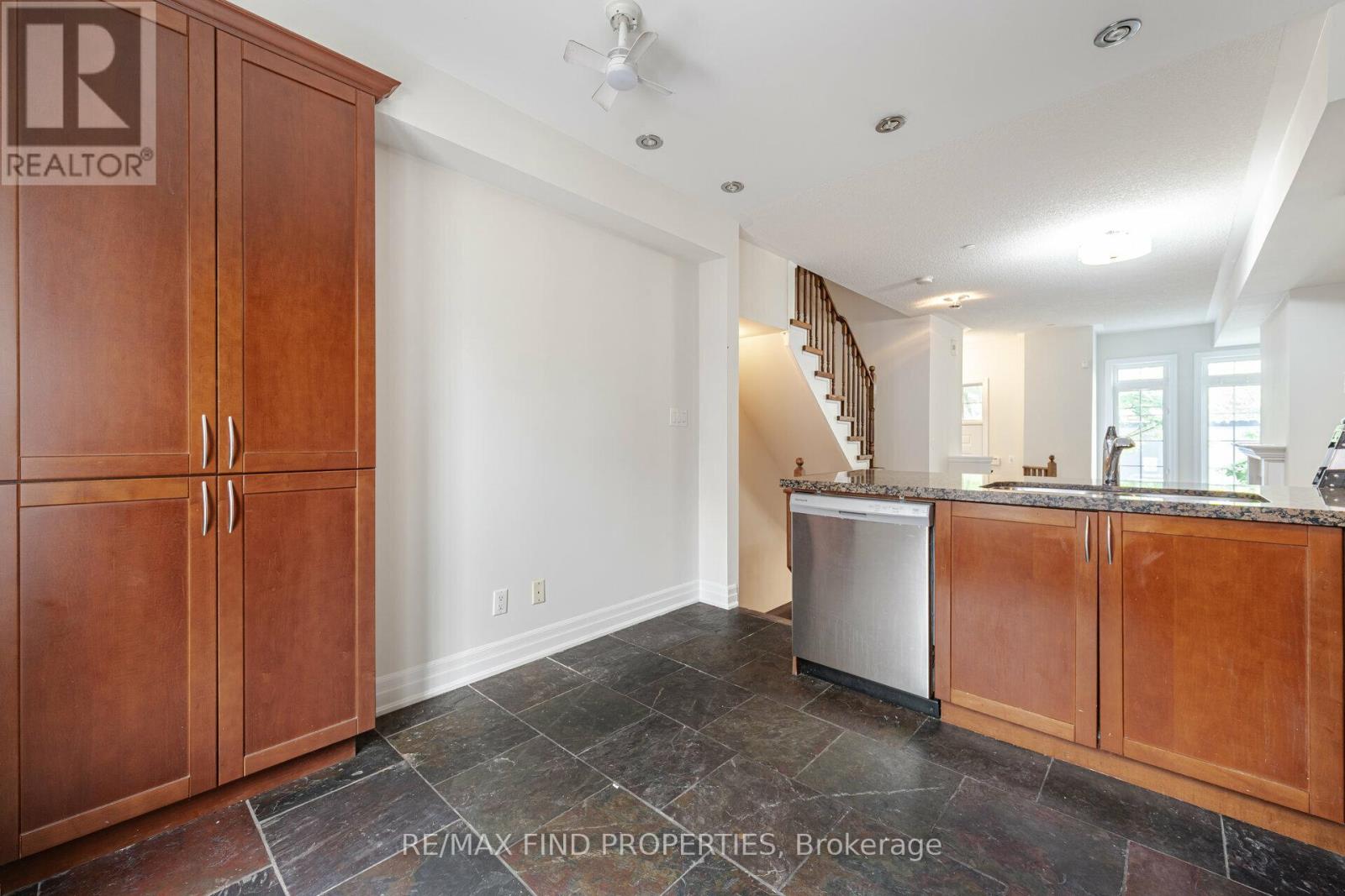 63 Newcastle Street, Toronto, Ontario  M8Y 0A5 - Photo 14 - W12452122