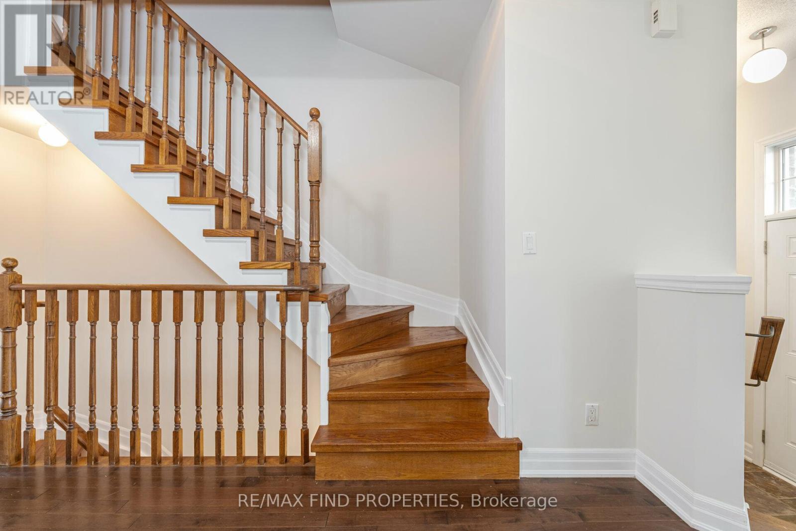 63 Newcastle Street, Toronto, Ontario  M8Y 0A5 - Photo 15 - W12452122